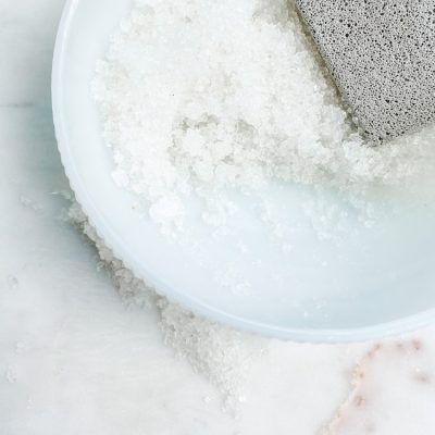 HOW TO MAKE EASY NON TOXIC FOOT SCRUB